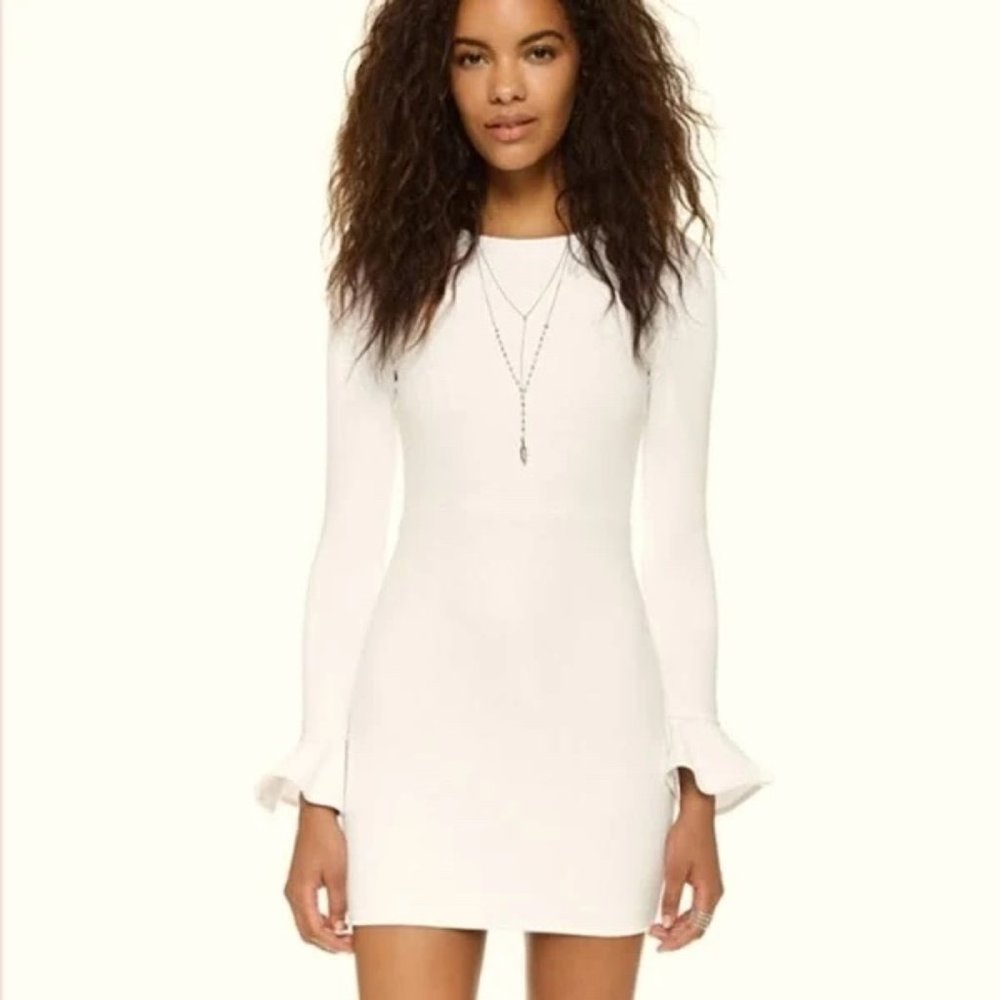 BLACK HALO Cream Hampton Flared Cuff Ruffle Bell Sleeve SZ 6